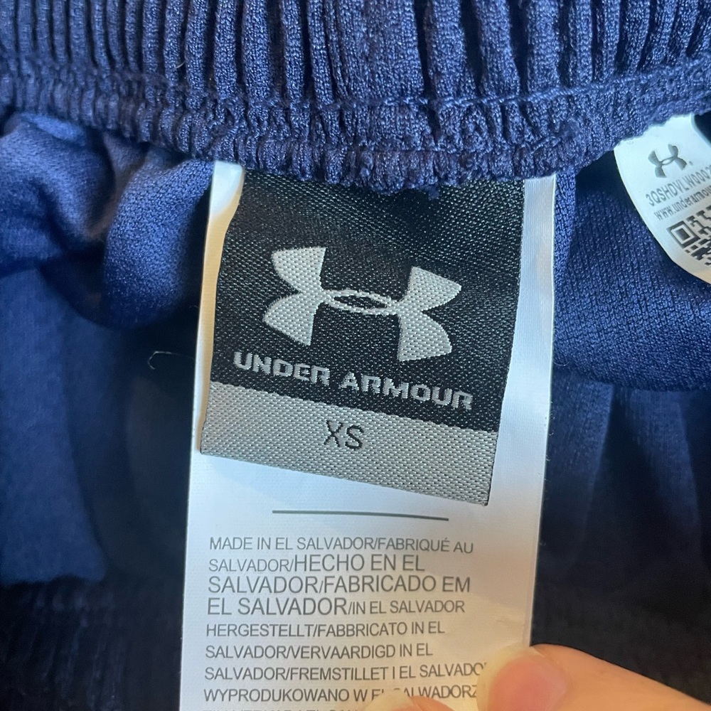 Underarmor Extra Small Workout Pants With Snaps - image 6